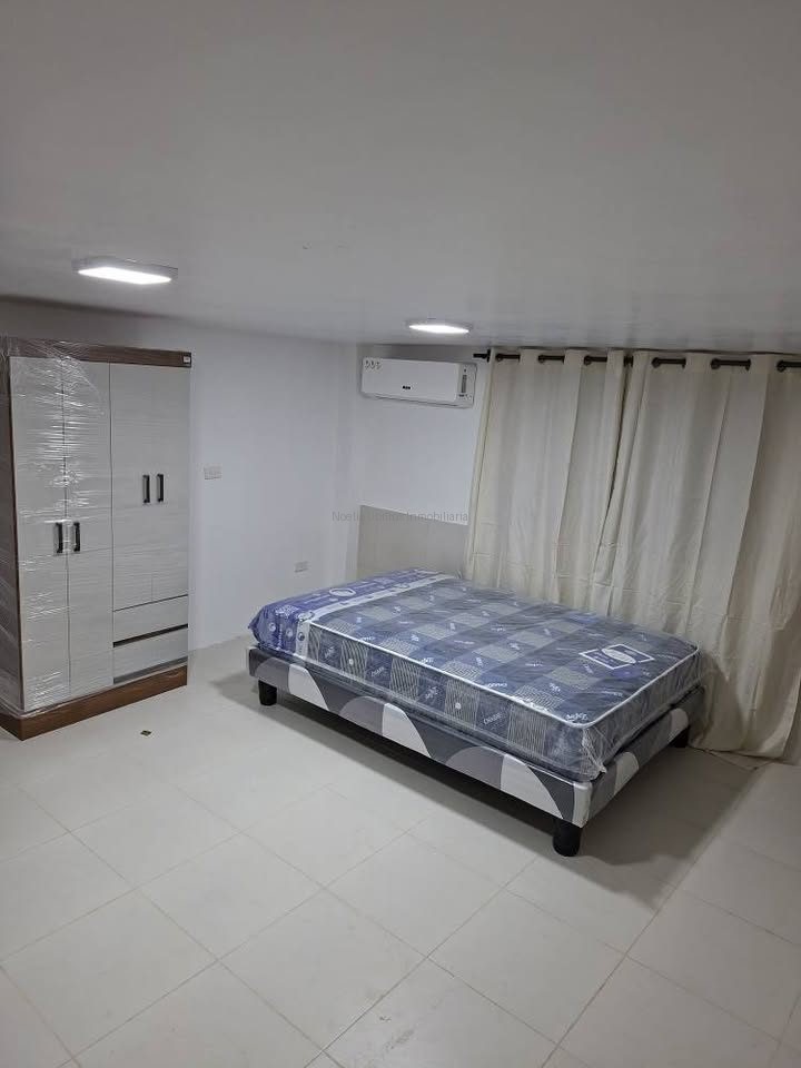 DORMITORIO AMOBLADO CERCA DEL IESS PORTOVIEJO